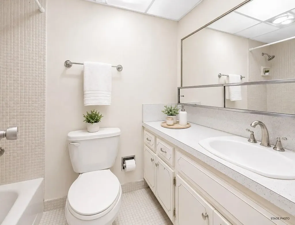 2500 NE 48th Lane Fort Lauderdale FL 33308