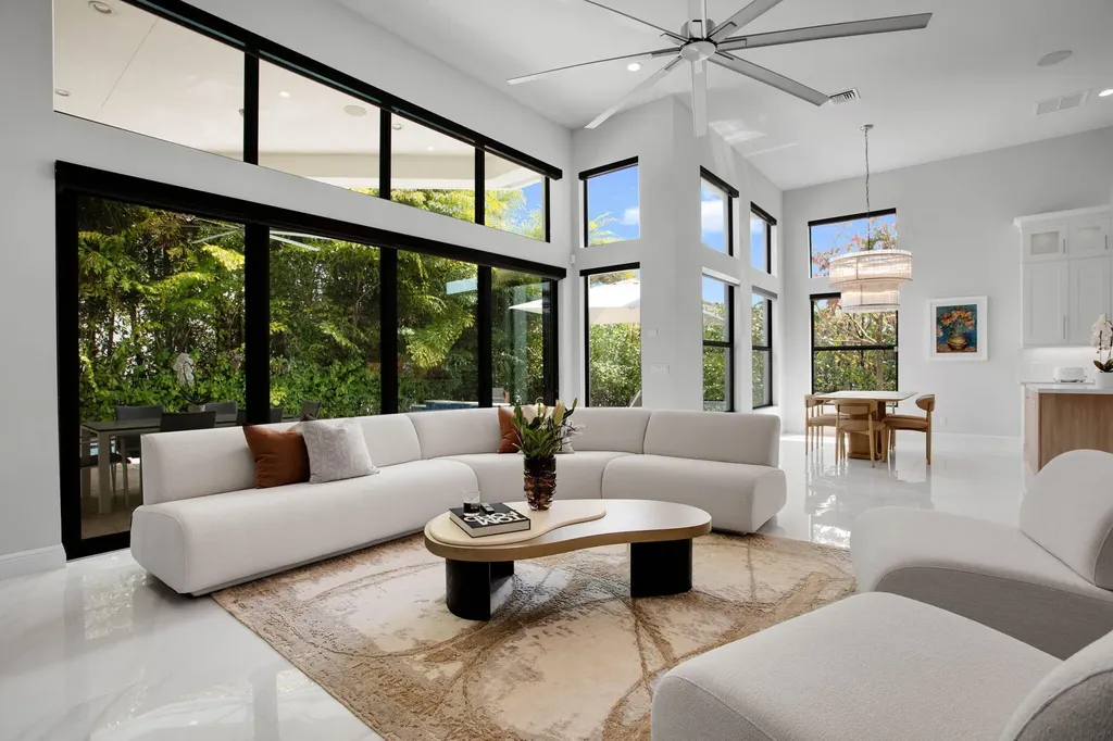 6903 NW 28th Avenue Boca Raton FL 33496