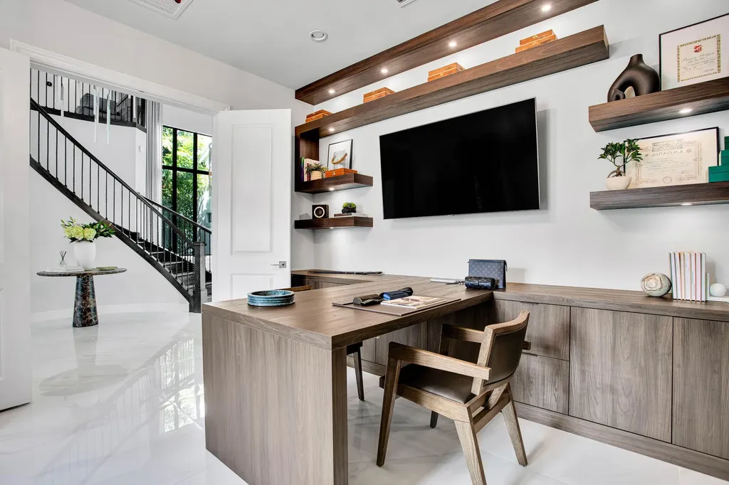 6903 NW 28th Avenue Boca Raton FL 33496