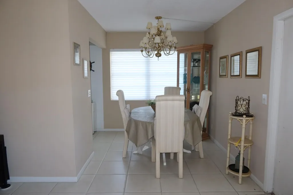 102 Brighton C Boca Raton FL 33434
