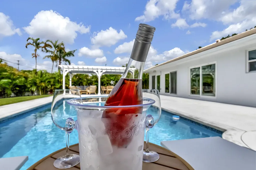 530 NW 14th Street Delray Beach FL 33444