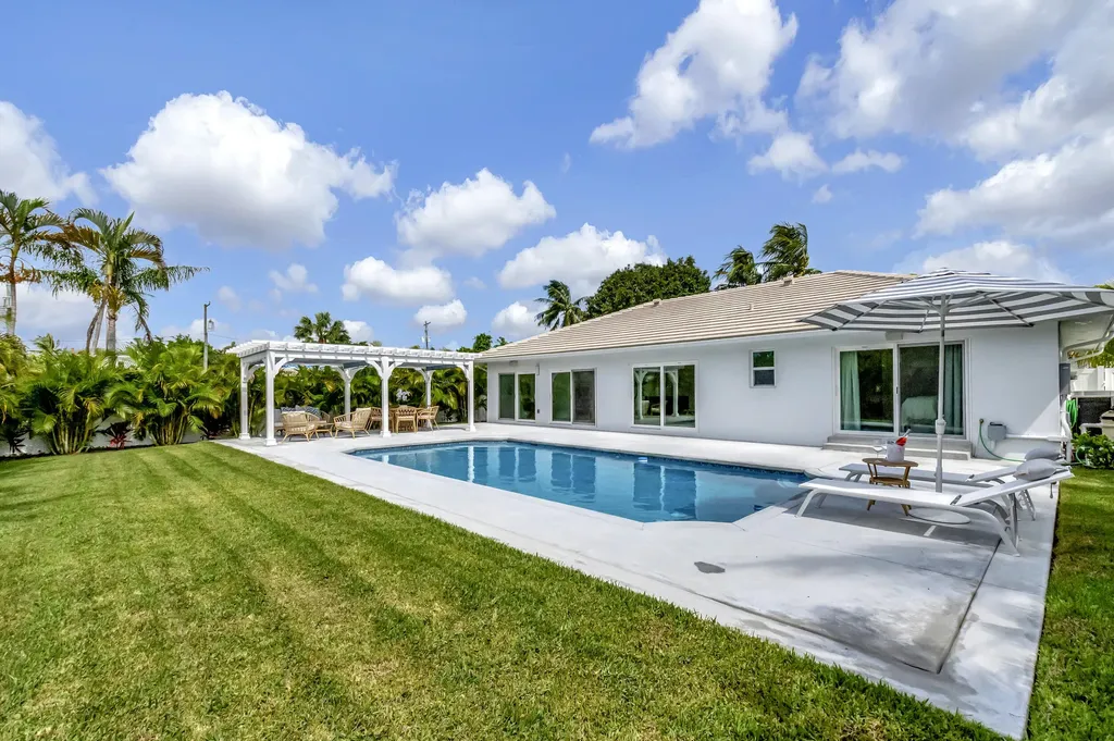 530 NW 14th Street Delray Beach FL 33444