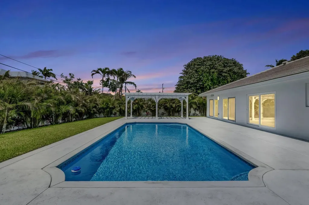 530 NW 14th Street Delray Beach FL 33444