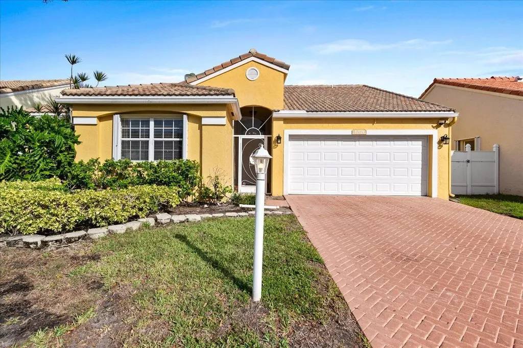 10174 Plum Street Palm Beach Gardens FL 33410