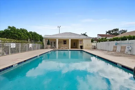 10174 Plum Street Palm Beach Gardens FL 33410