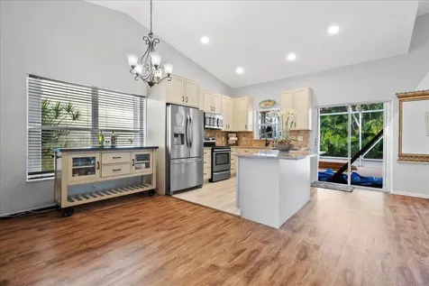 10174 Plum Street Palm Beach Gardens FL 33410