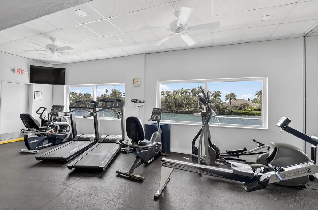 1050 Hillsboro Mile Hillsboro Beach FL 33062