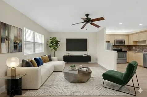 158 Valencia G Delray Beach FL 33446