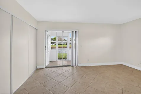 158 Valencia G Delray Beach FL 33446
