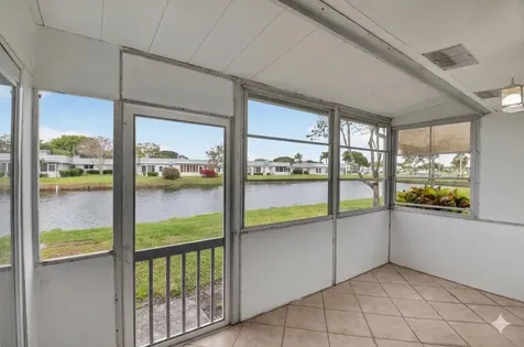 158 Valencia G Delray Beach FL 33446