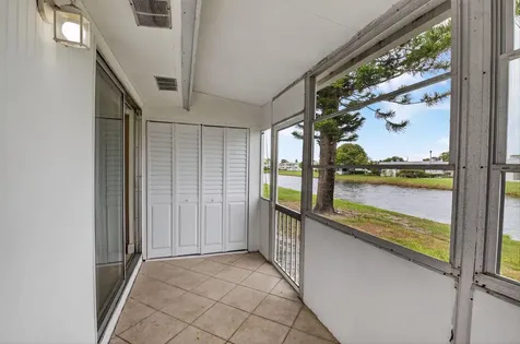 158 Valencia G Delray Beach FL 33446