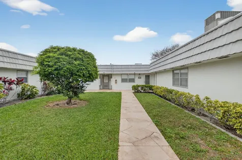 158 Valencia G Delray Beach FL 33446