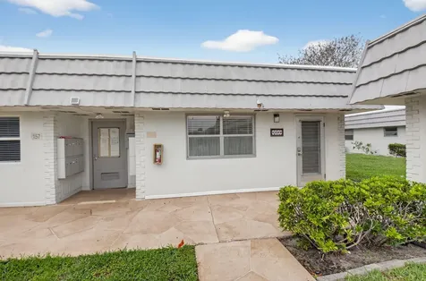 158 Valencia G Delray Beach FL 33446