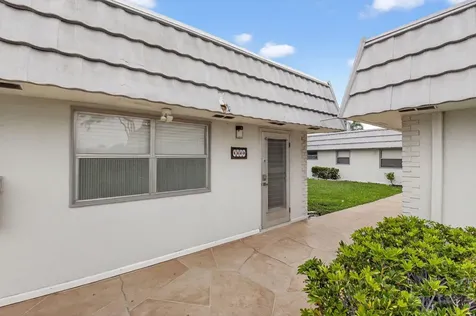 158 Valencia G Delray Beach FL 33446
