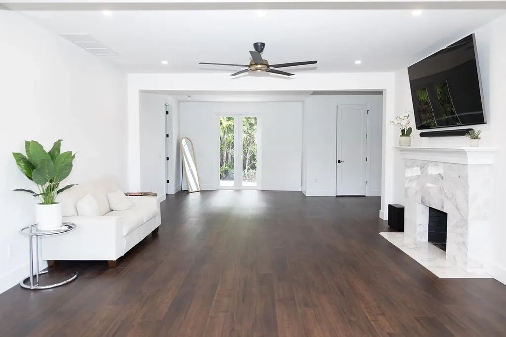 634 SE 3rd Avenue Delray Beach FL 33483