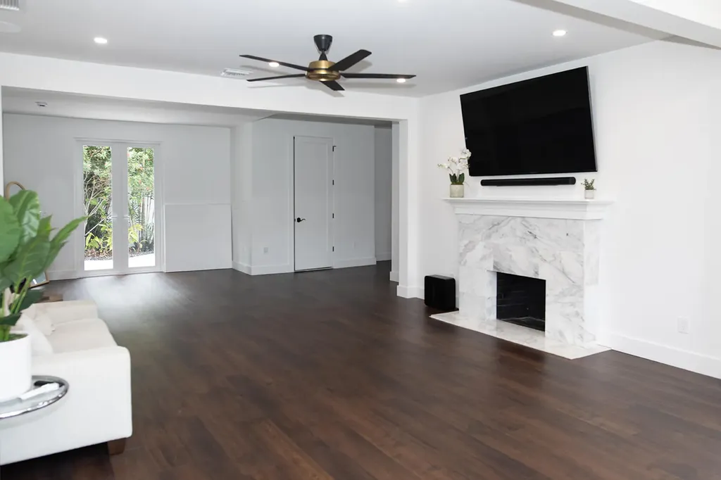 634 SE 3rd Avenue Delray Beach FL 33483