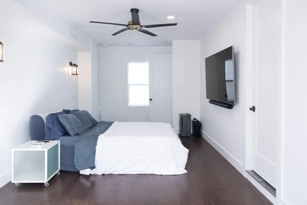 634 SE 3rd Avenue Delray Beach FL 33483