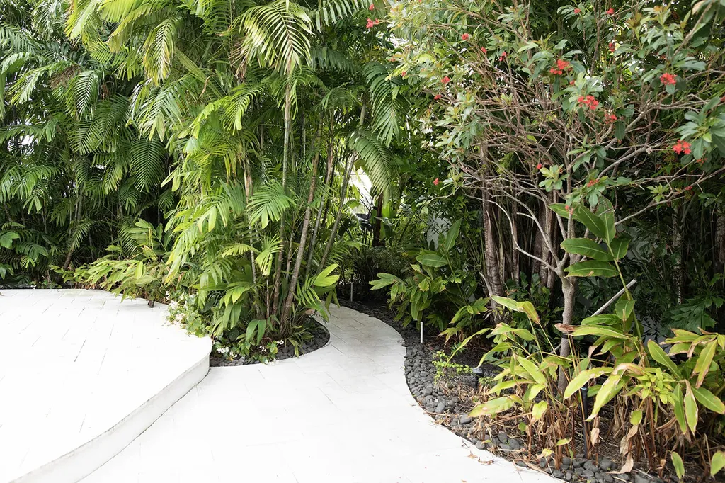 634 SE 3rd Avenue Delray Beach FL 33483