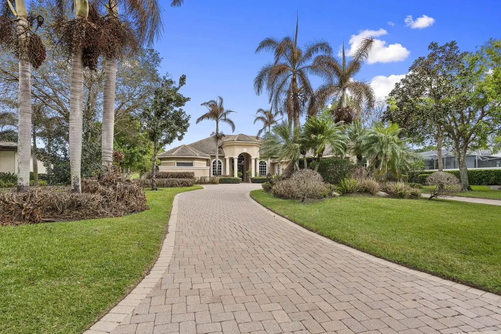 7424 Laurels Place Port St Lucie FL 34986