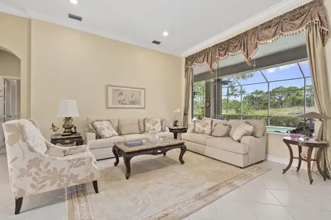 7424 Laurels Place Port St Lucie FL 34986