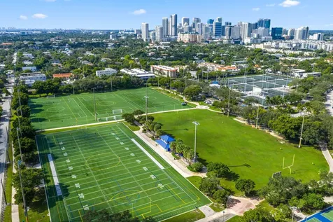 1401 NE 9th Street Fort Lauderdale FL 33304