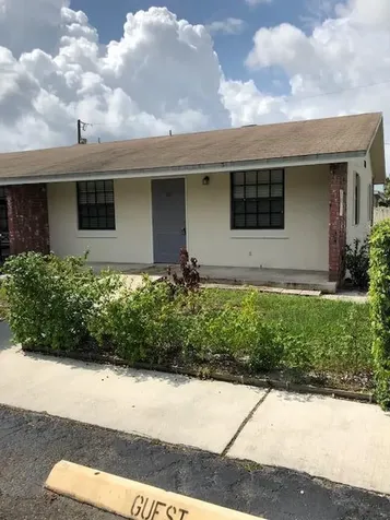 2202 NE 4th Street Boynton Beach FL 33435