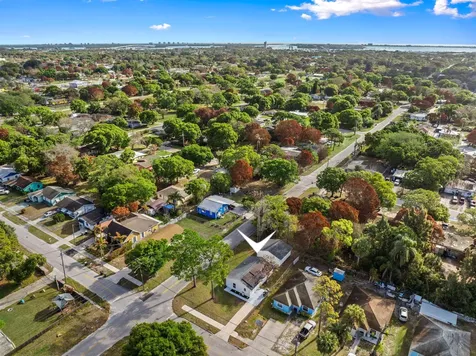 210 N 22nd Street Fort Pierce FL 34950