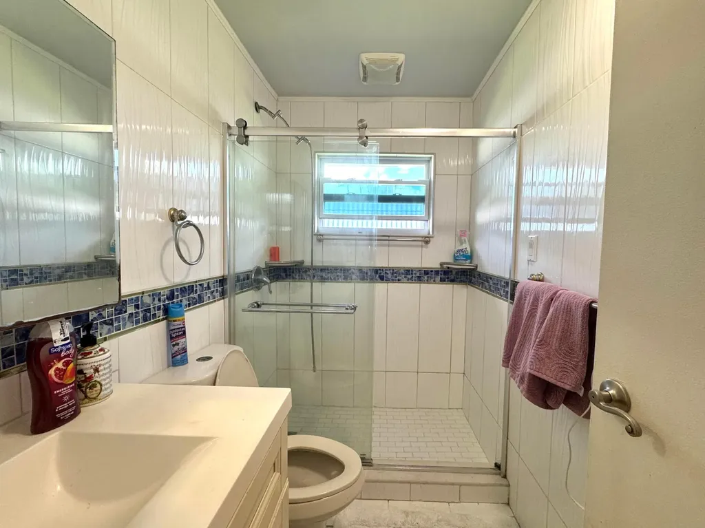 172 Waterford Way Delray Beach FL 33446