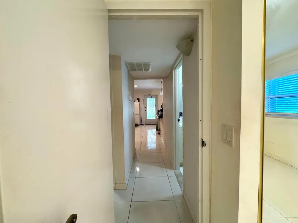 172 Waterford Way Delray Beach FL 33446