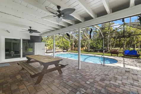12151 Old Country Road N Wellington FL 33414