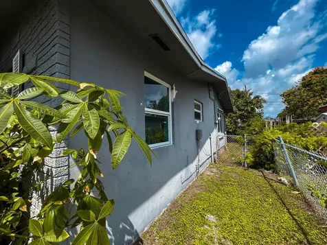 6117 SW 20th Court Miramar FL 33023