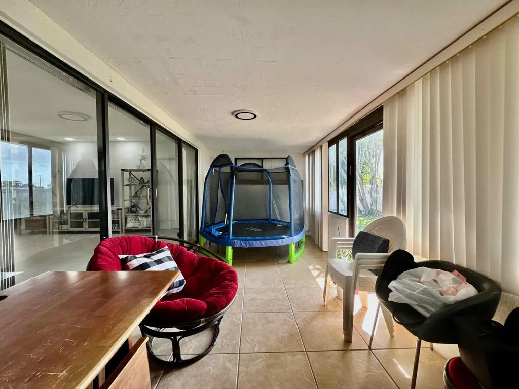 9106 Chatsworth Cascades Boca Raton FL 33434