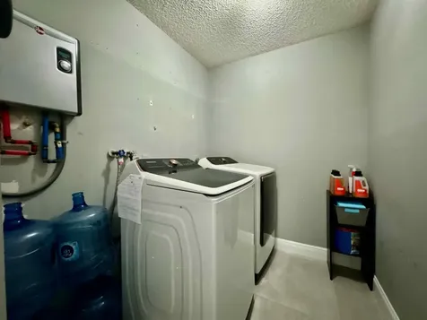 9106 Chatsworth Cascades Boca Raton FL 33434