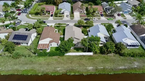 9106 Chatsworth Cascades Boca Raton FL 33434