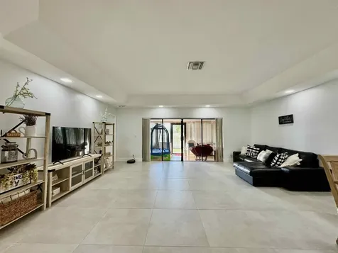 9106 Chatsworth Cascades Boca Raton FL 33434