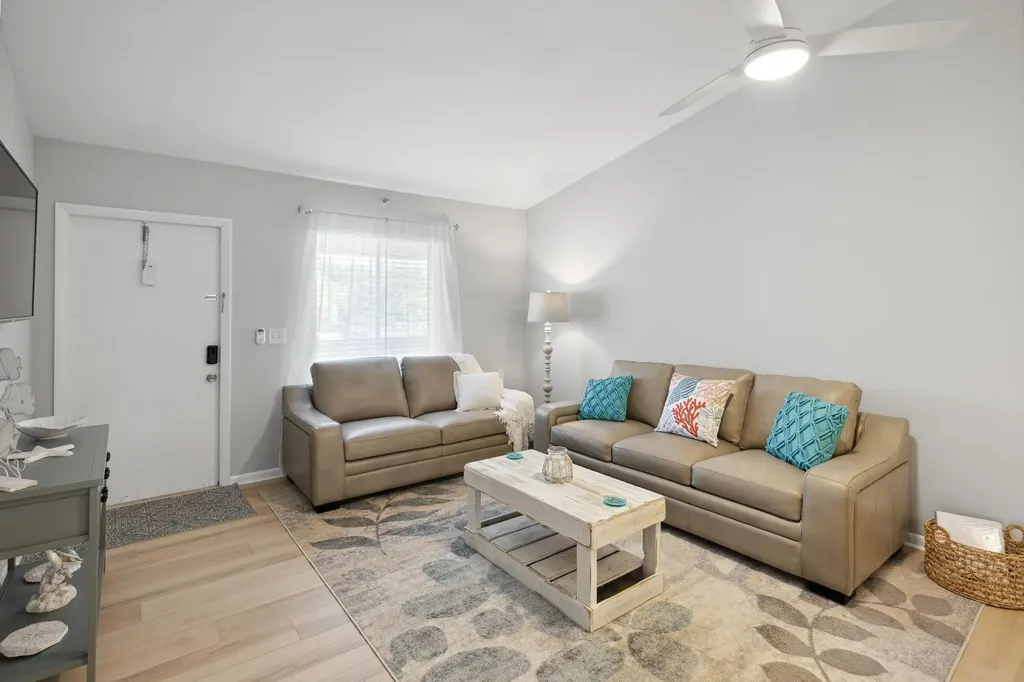6271 Chasewood Drive Jupiter FL 33458