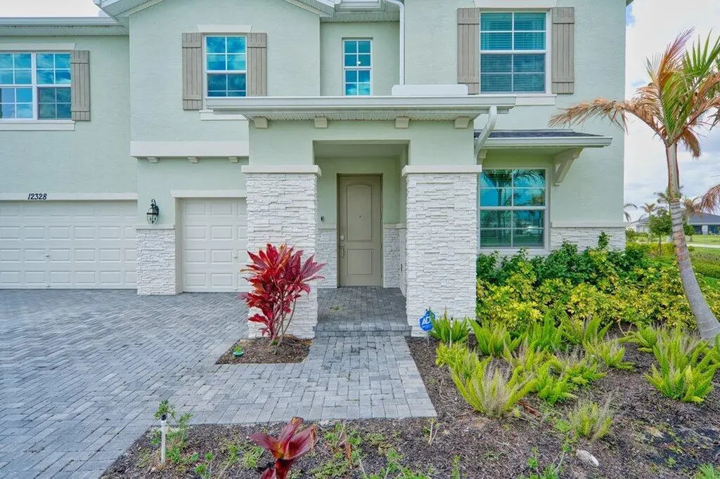 12328 SW Roma Circle Port St Lucie FL 34987
