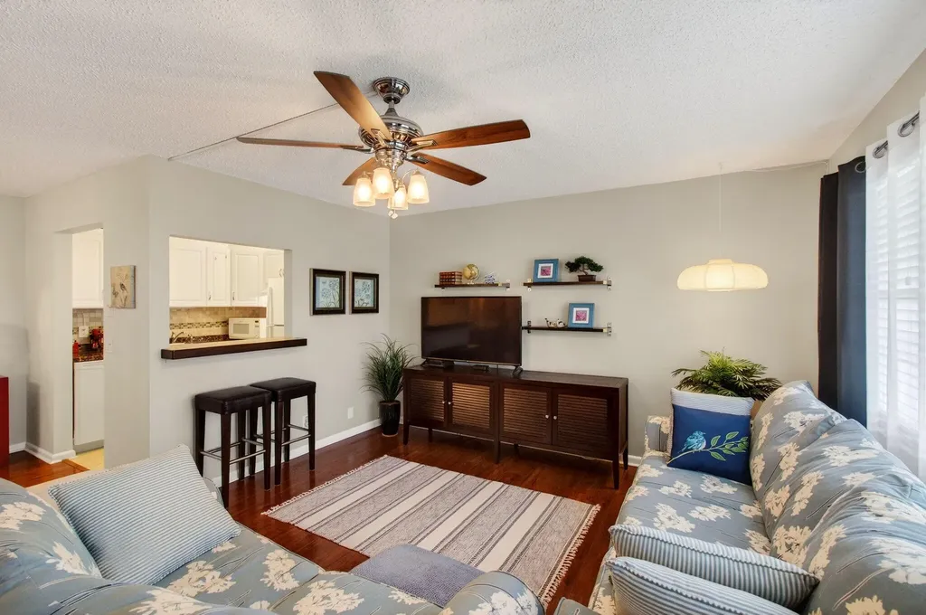 2073 Cambridge D Deerfield Beach FL 33442