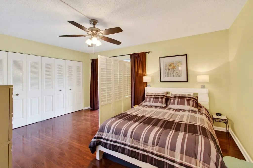 2073 Cambridge D Deerfield Beach FL 33442