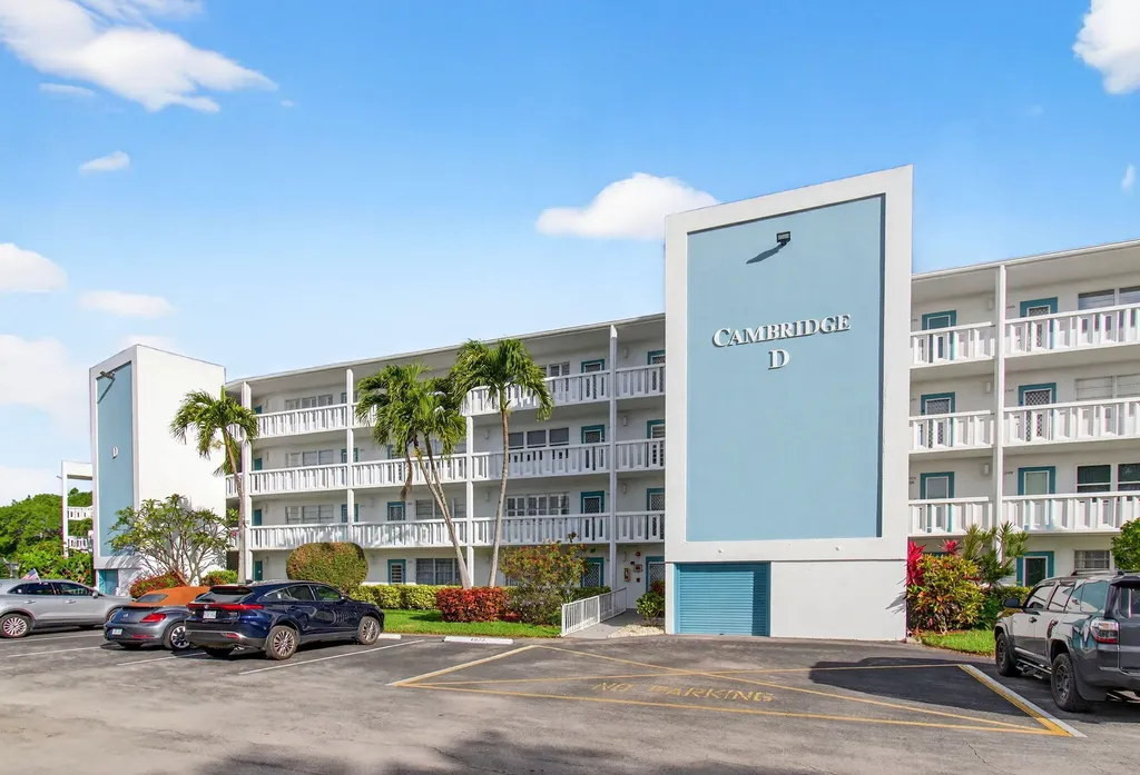 2073 Cambridge D Deerfield Beach FL 33442