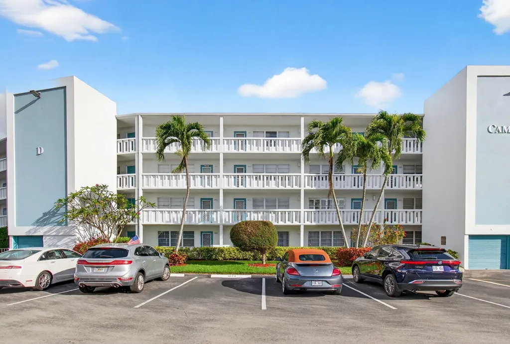 2073 Cambridge D Deerfield Beach FL 33442
