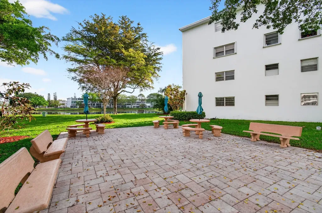 2073 Cambridge D Deerfield Beach FL 33442