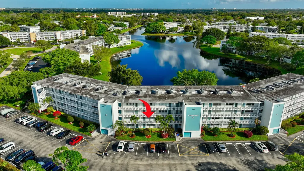 2073 Cambridge D Deerfield Beach FL 33442