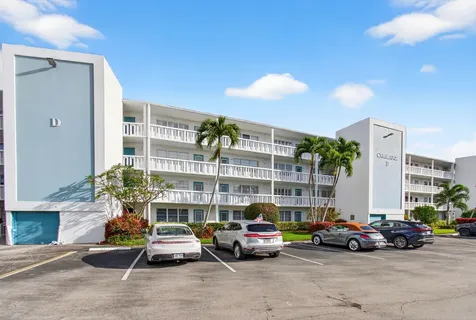 2073 Cambridge D Deerfield Beach FL 33442