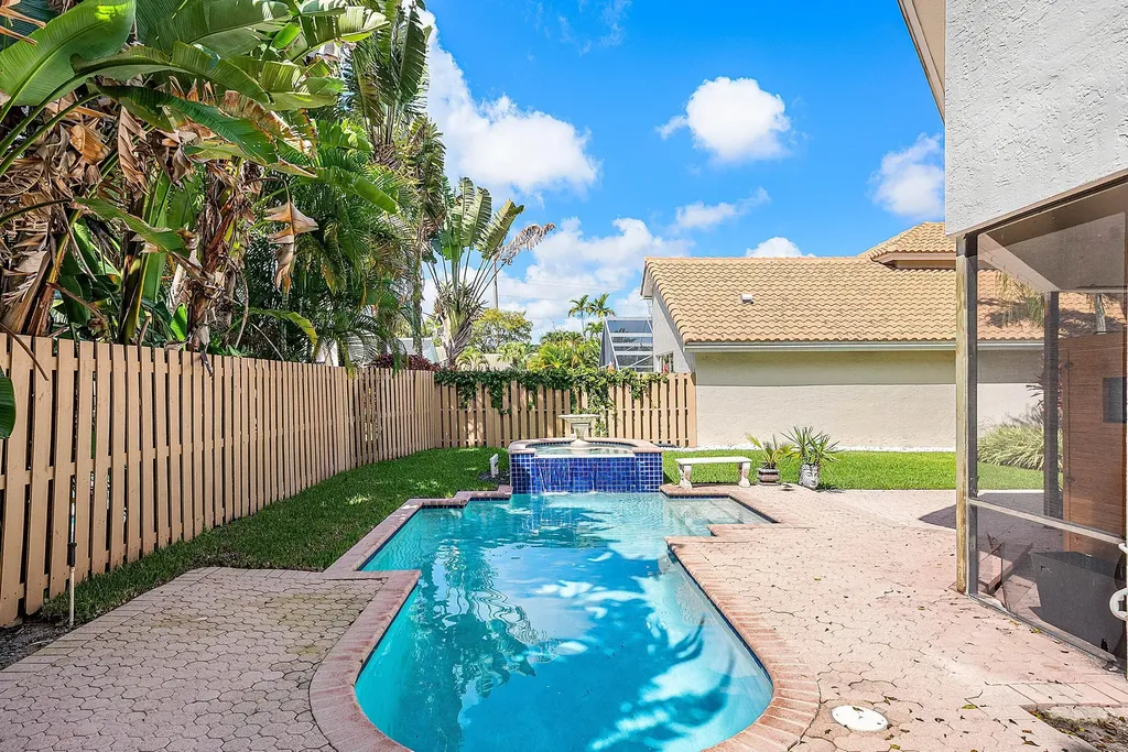 6601 NW 26th Way Boca Raton FL 33496