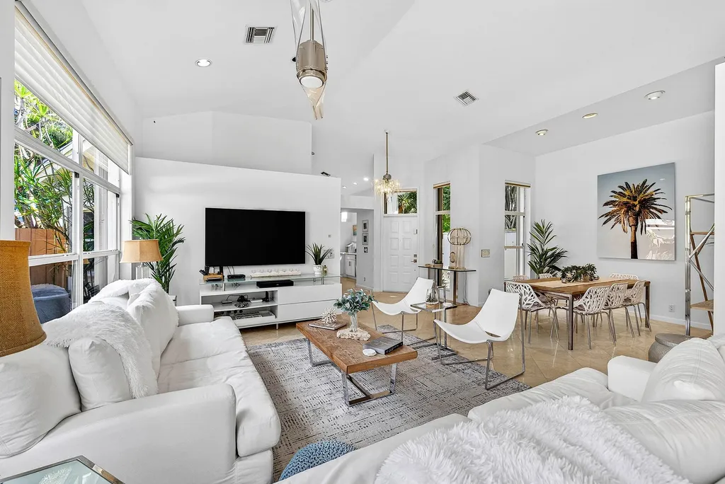 6601 NW 26th Way Boca Raton FL 33496