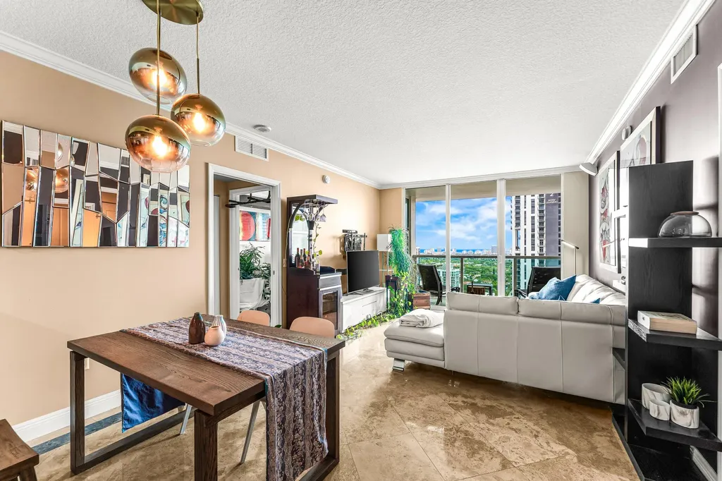 350 SE 2nd Street Fort Lauderdale FL 33301