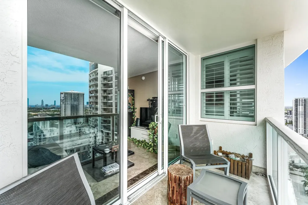 350 SE 2nd Street Fort Lauderdale FL 33301