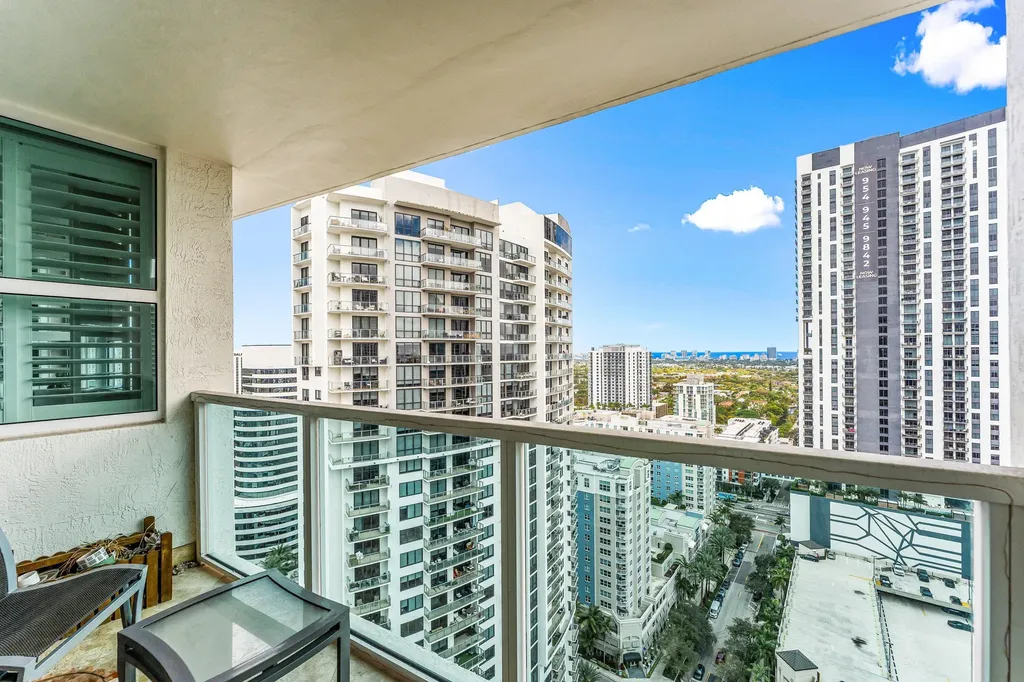 350 SE 2nd Street Fort Lauderdale FL 33301