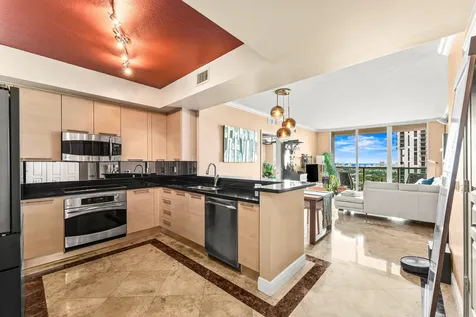 350 SE 2nd Street Fort Lauderdale FL 33301